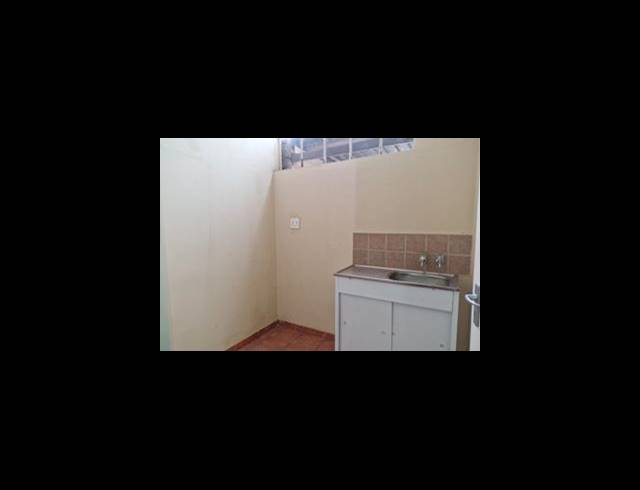 172M² BUSINESS TO LET IN BENONI CENTRAL